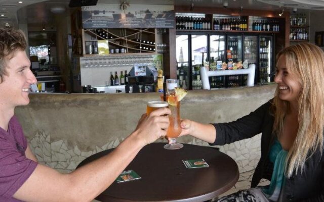 Stradbroke Island Beach Hotel