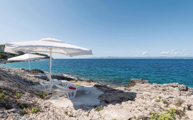 Stunning Home in Prigradica With Sauna, Wifi and 5 Bedrooms