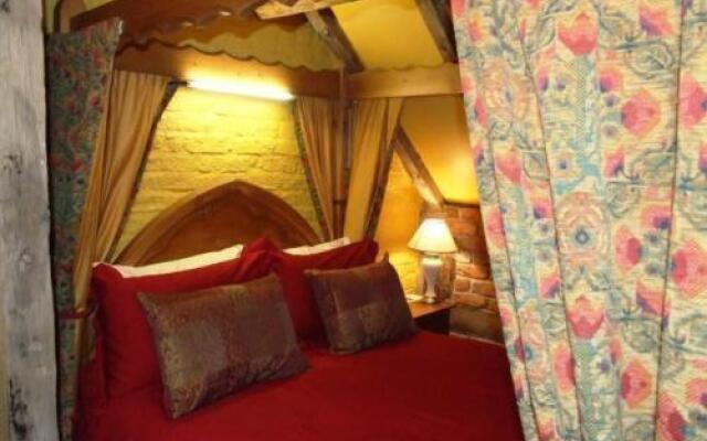 Wizards Thatch Luxury Suites