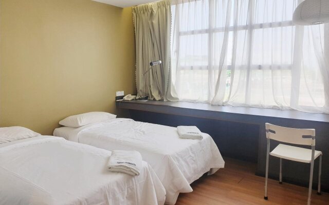 Seaview Business Inn