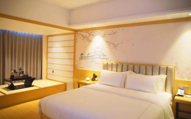 The Hotel V Zhenjiang Jingkou