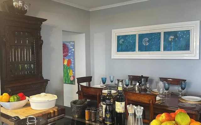 Miguel's Seaview Corner