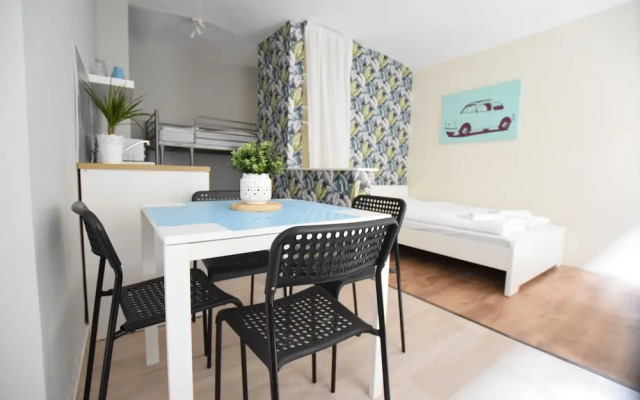 Budget Apartment by Hi5 - Vámház 5.