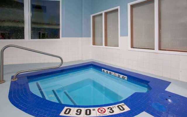 Super 8 by Wyndham Midland