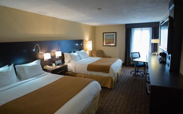 Holiday Inn Express Hotels & Suites Topeka