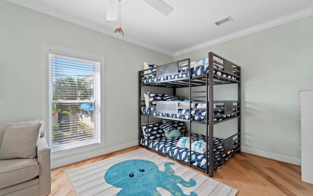 104 Derondo St - Cs the Day