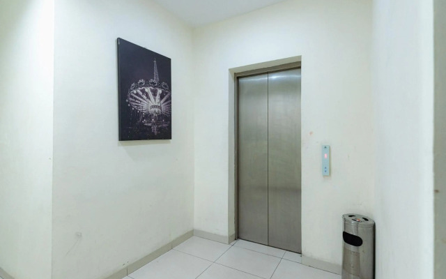 RedDoorz @ Nagoya Indah