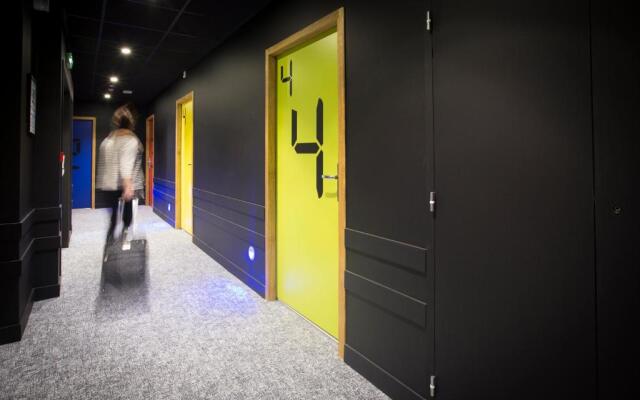 Maison Les Fleurines By Logis