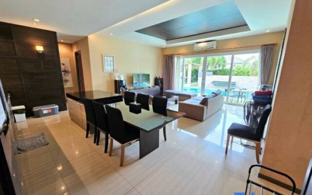 The Time Poolvilla C20