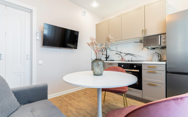 LetoApart на Куникова 47