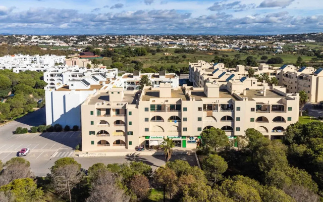 Salgados 1 Bedroom Apartment - 500m da Praia