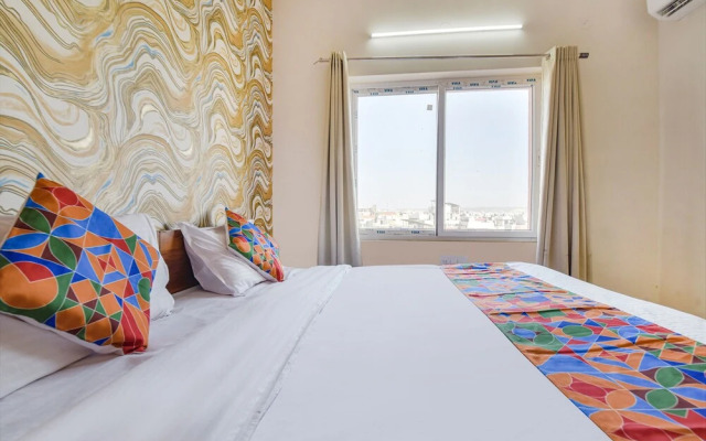 Fabhotel Grand Lotus