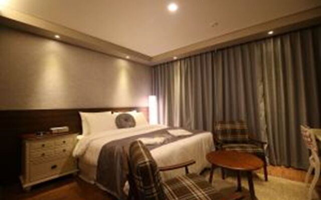 Cheongju The Mark Hotel