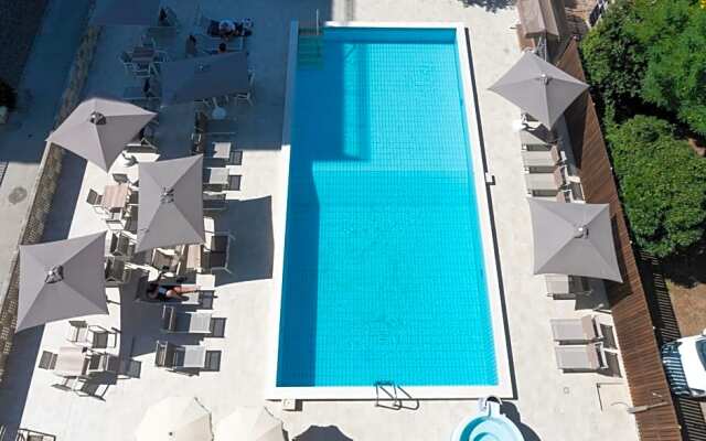 Hotel Martinez