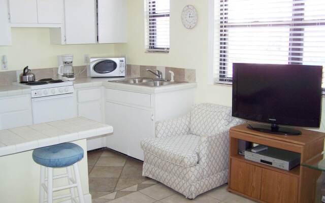 Gulf Winds Beach Resort