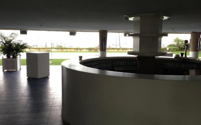 Yacht hotels