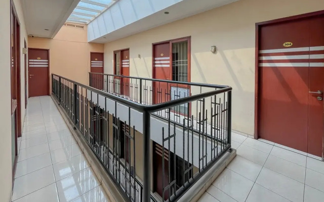 RedDoorz near Tegalega Park 2