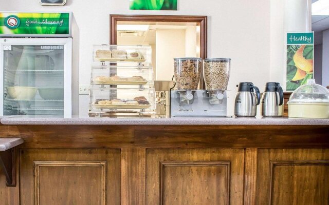 Quality Inn & Suites Brooks Louisville South