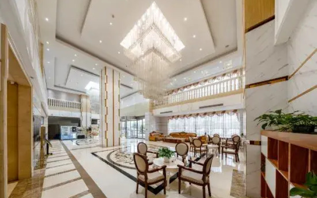Vienna Hotel (Nanning Anji Wanda 33rd Middle School Subway Station)