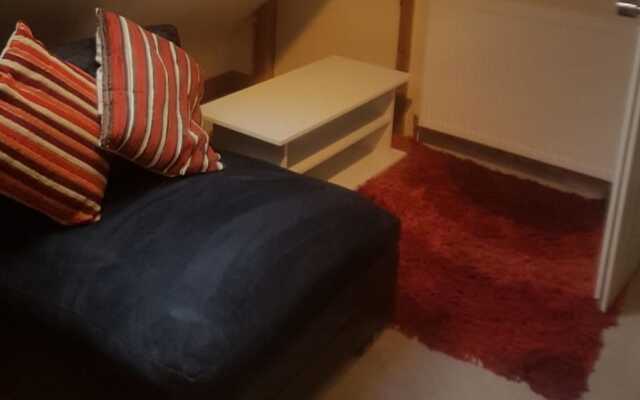 Jaylets Budget Earl Shilton