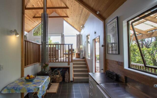 Kanuka House - Kaiteriteri Holiday Home
