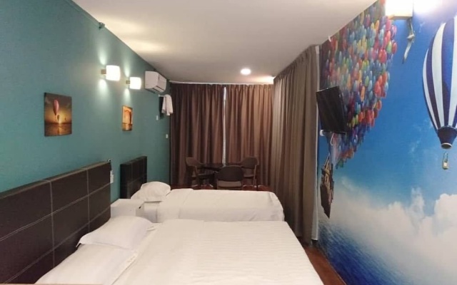The Boxs Container – Guest Rooms – Kuching