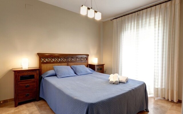 Residencial El Castell Apartment