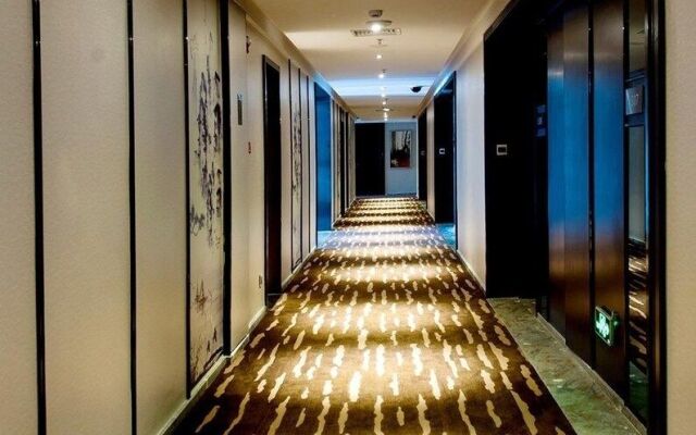 Easco Hotel
