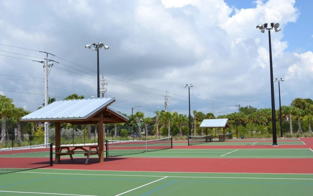 Crystal Sands - 803 by Beachside Management