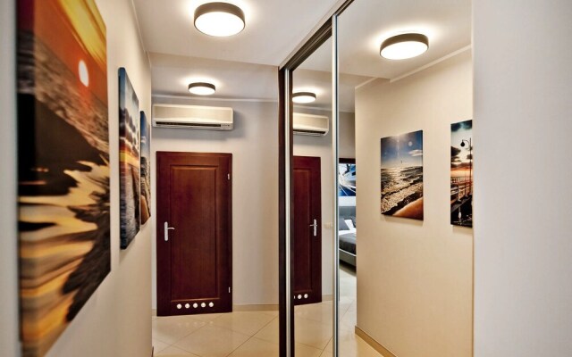 Willa Tamara BlueApart Jurata