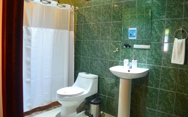 Millenium Hostels - Manuel Antonio