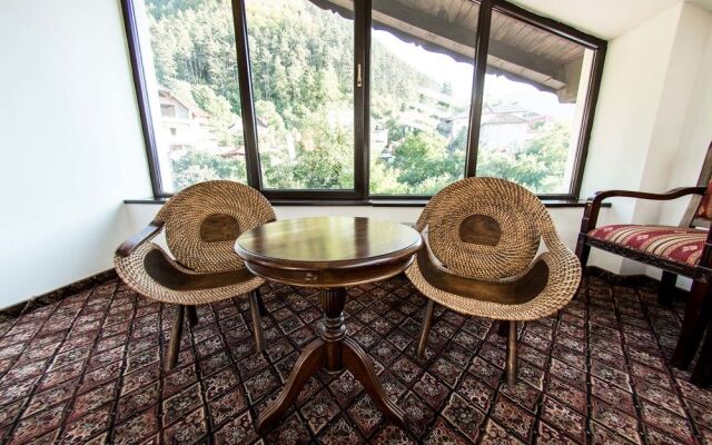 Hotel Classic Inn