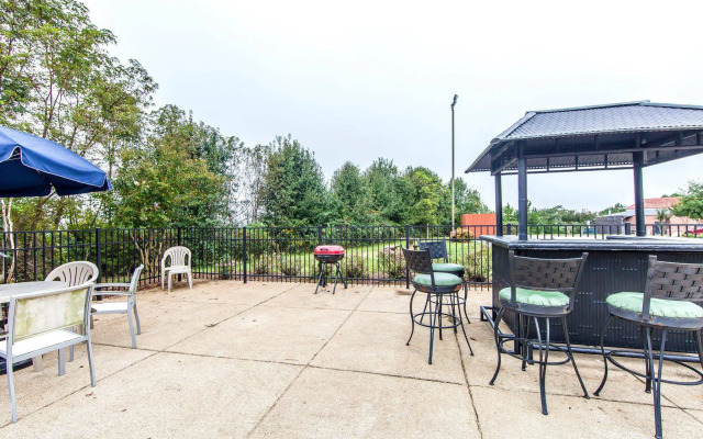 Best Western Plus Cleveland Inn & Suites