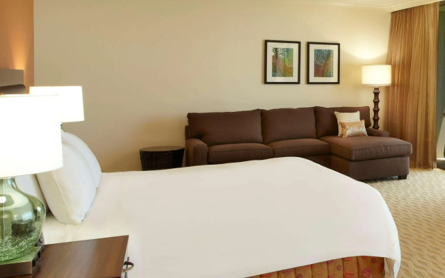 Hilton Hawaiian Village Waikiki Beach Resort