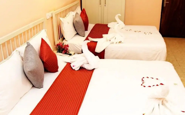 The Queensburry City Hotel