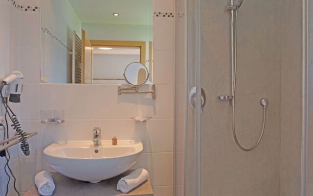 Apartment Ladis Fiss 13261