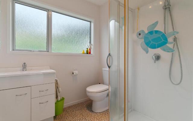Bach 22 - Waihi Beach Holiday Home