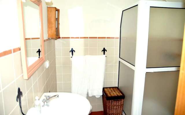 House With one Bedroom in Porto da Cruz, With Wonderful Mountain View, Enclosed Garden and Wifi