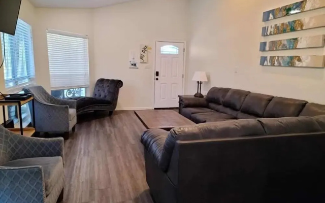 Air Haus Riverfront Home Amazing Views