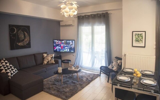 Chic and Central Apartment Park View