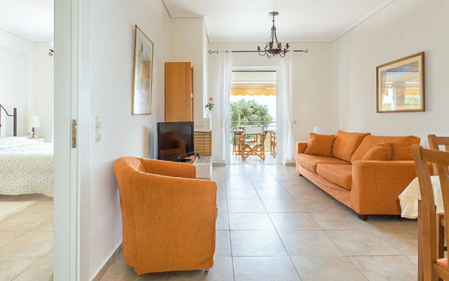 Nafsika's Beachfront Apartments