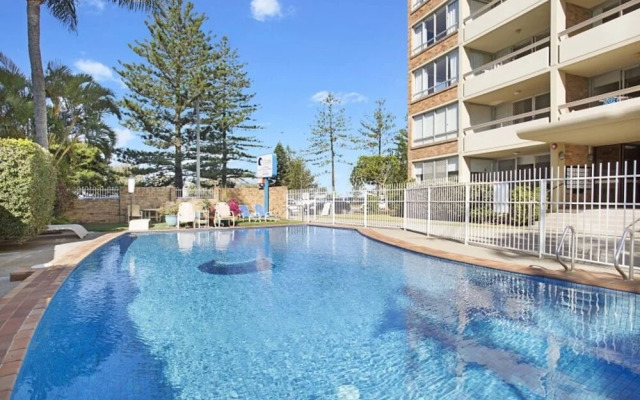 Oceania Beachside Holiday Apartments