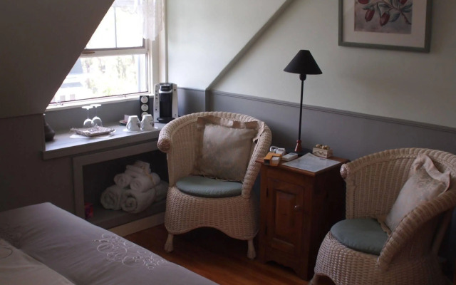 Au Manoir de la rue Merry