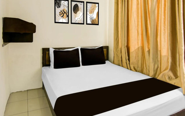 Wisma Makassar by ZUZU – Guest Rooms – Makassar