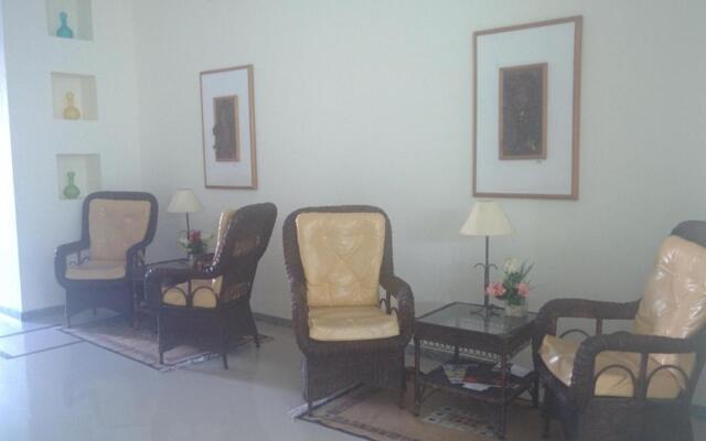 Machado's Plaza Hotel