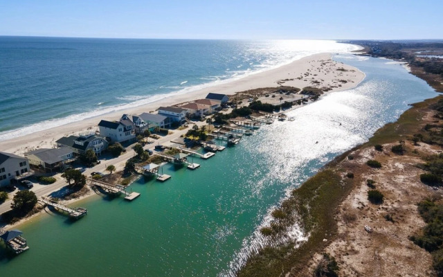 Laughin Place Ii 2 Bedroom Home by Peace Vacations