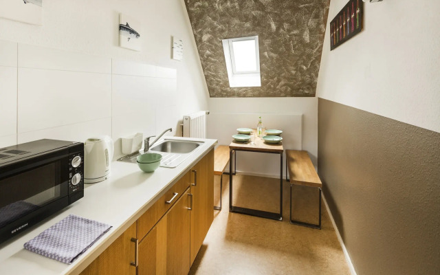 Five Reasons Hotel & Hostel