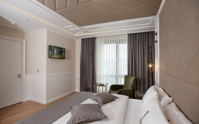 Canbakkal Luxury Suites