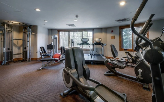 Ski-in 2 Bedroom Townhome at Mountain Thunder