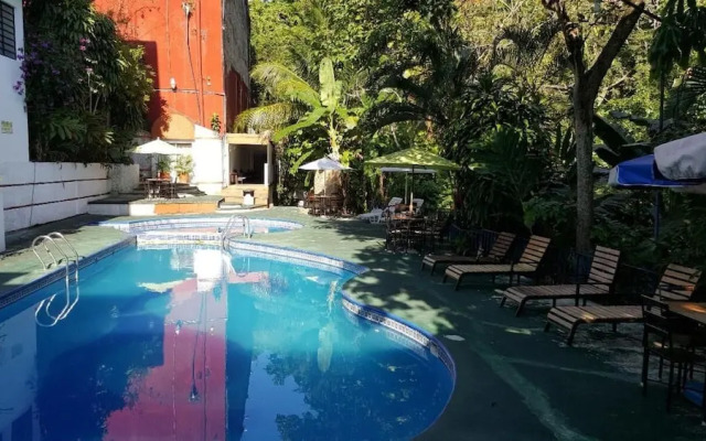 Hotel La Quinta Avenida